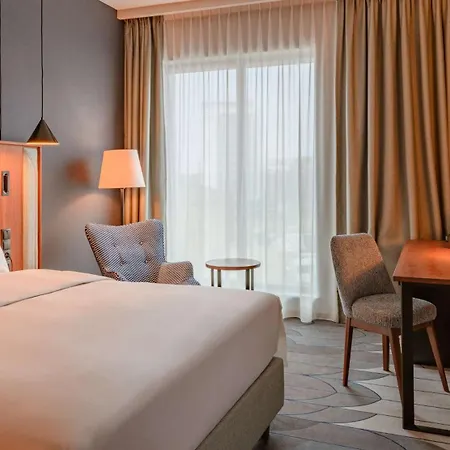 Radisson & Suites, Gdansk, Wyspa Spichrzow 4* 그단스크