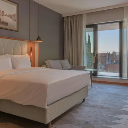 호텔 Radisson & Suites, Gdansk, Wyspa Spichrzow 4*