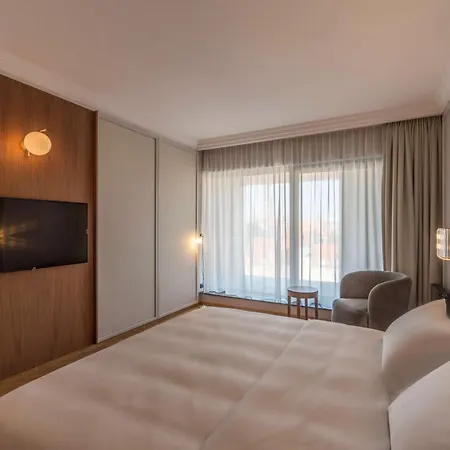 Radisson & Suites, Gdansk, Wyspa Spichrzow 4* 그단스크