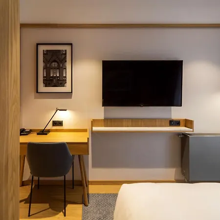 Radisson & Suites, Gdansk, Wyspa Spichrzow 호텔 4*