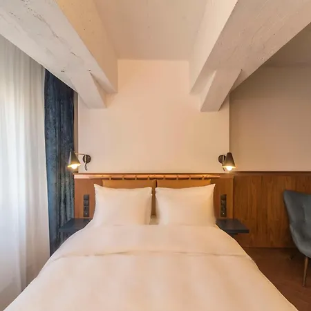 Radisson & Suites, Gdansk, Wyspa Spichrzow 호텔 4*