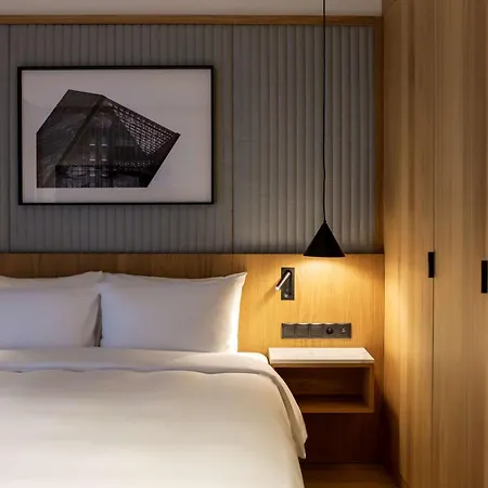 호텔 Radisson & Suites, Gdansk, Wyspa Spichrzow 4*