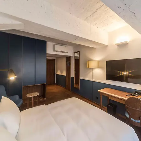 Radisson & Suites, Gdansk, Wyspa Spichrzow 4*