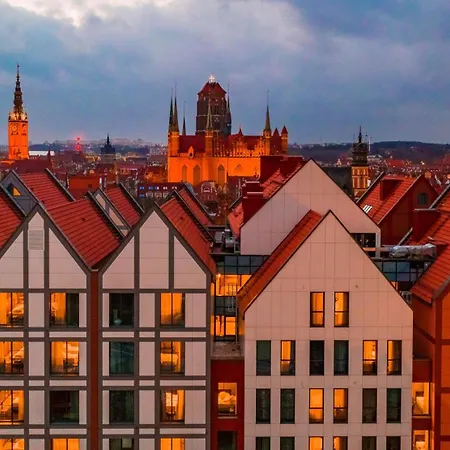 호텔 Radisson & Suites, Gdansk, Wyspa Spichrzow 4*